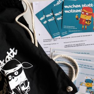 Wir freuen uns! Der Förderbescheid für den Jugendfonds Nordsachsen ist da. Beantragt Geld und gewinnt Rucksäcke!